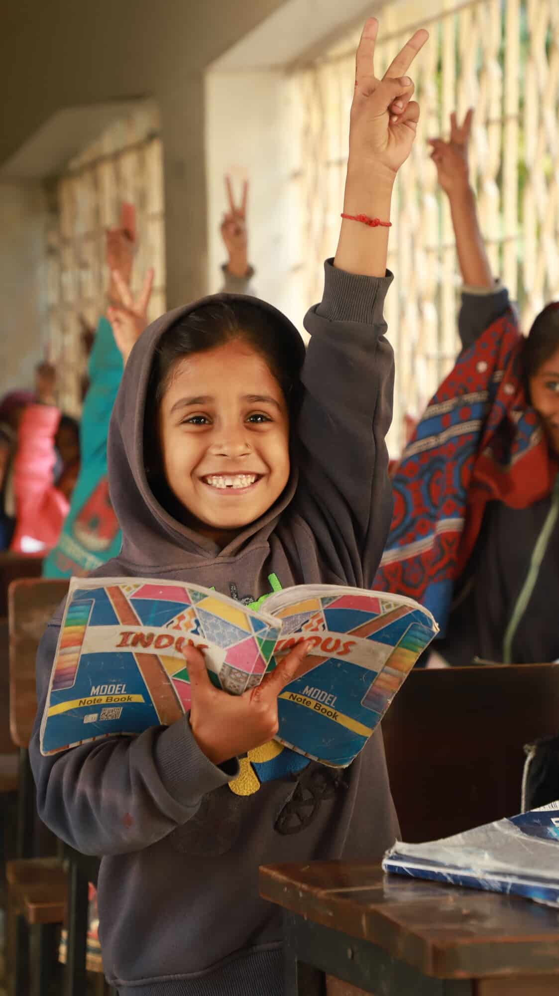 In the Umerkot district, displacement is widespread and education and health services are lacking. Girls especially are less likely to be in school and women and children lack access to vital child and maternal health services.